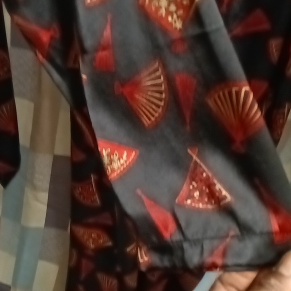 NWT sexy.. sensual cacique black/ red/gold asian-accented pajama set Size 26/28 - Picture 5 of 15